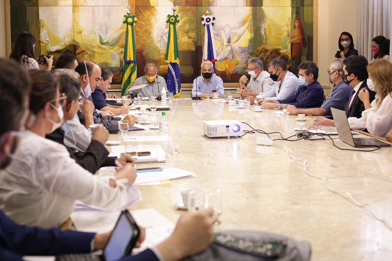 Doutor Pessoa se reuniu com empresários no Palácio da Cidade para discutir iniciativas